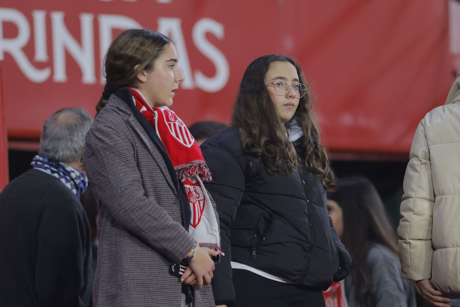 Búscate en las fotos del Sevilla - Celta