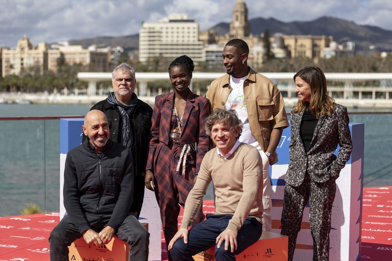 El reparto de 'El Salto'.