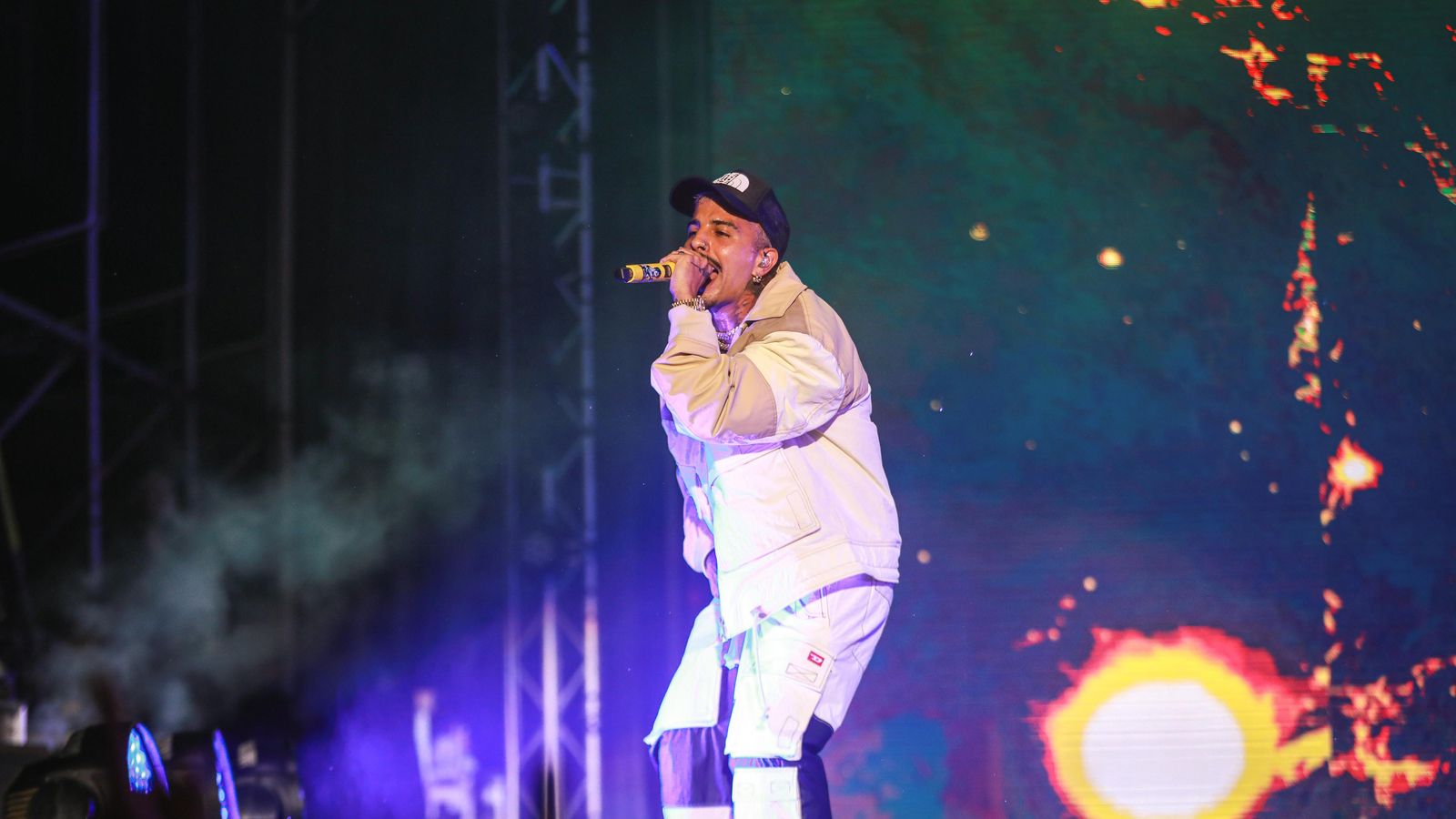 Rauw Alejandro en su concierto anoche en el Marenostrum Fuengirola.