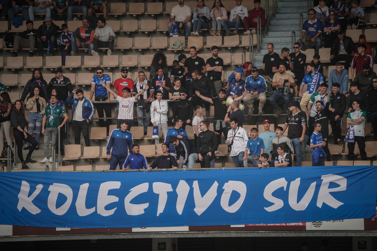 Búscate en el partido del Xerez DFC - Espeleño
