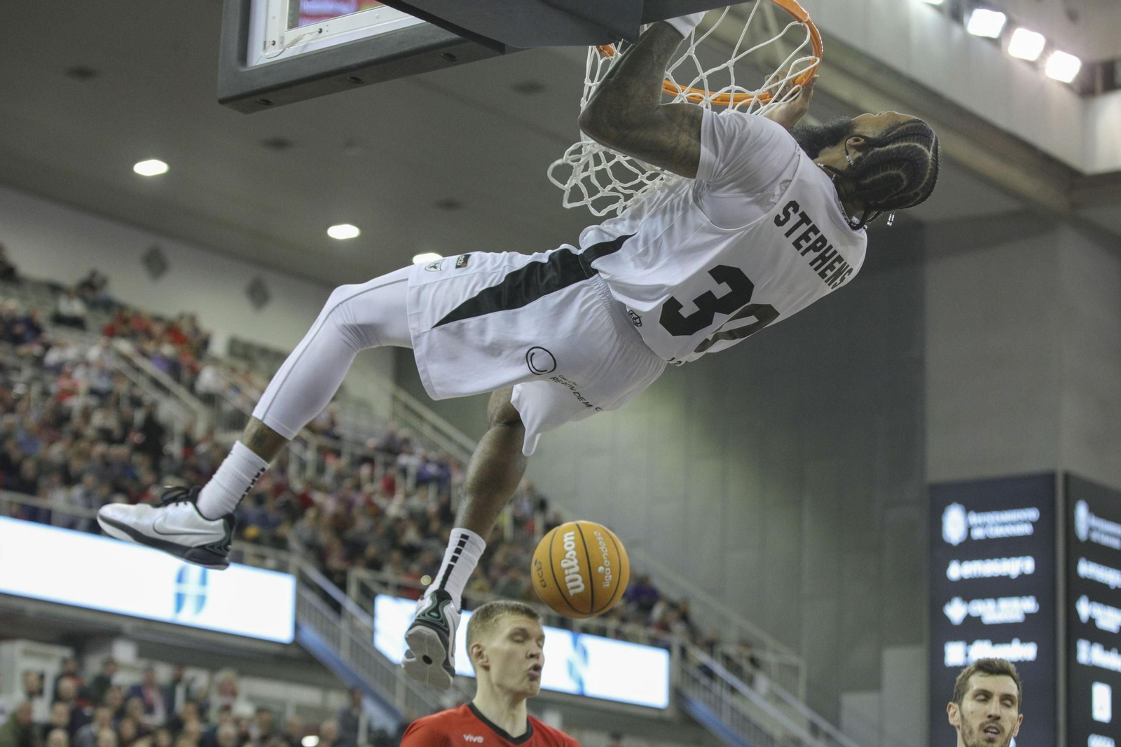 Las mejores imágenes del Covirán Granada-UCAM Murcia
