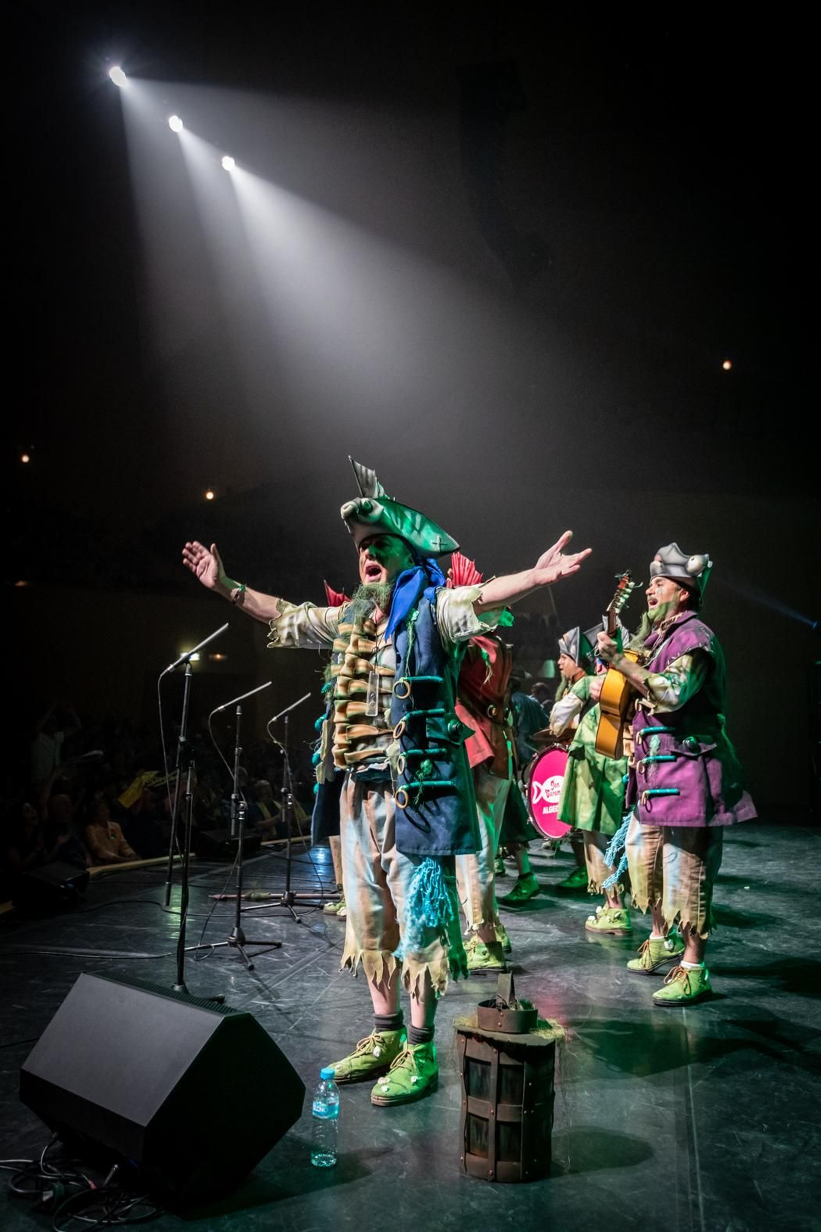 La chirigota 'La maldición de la lapa negra' en la sala Mozart