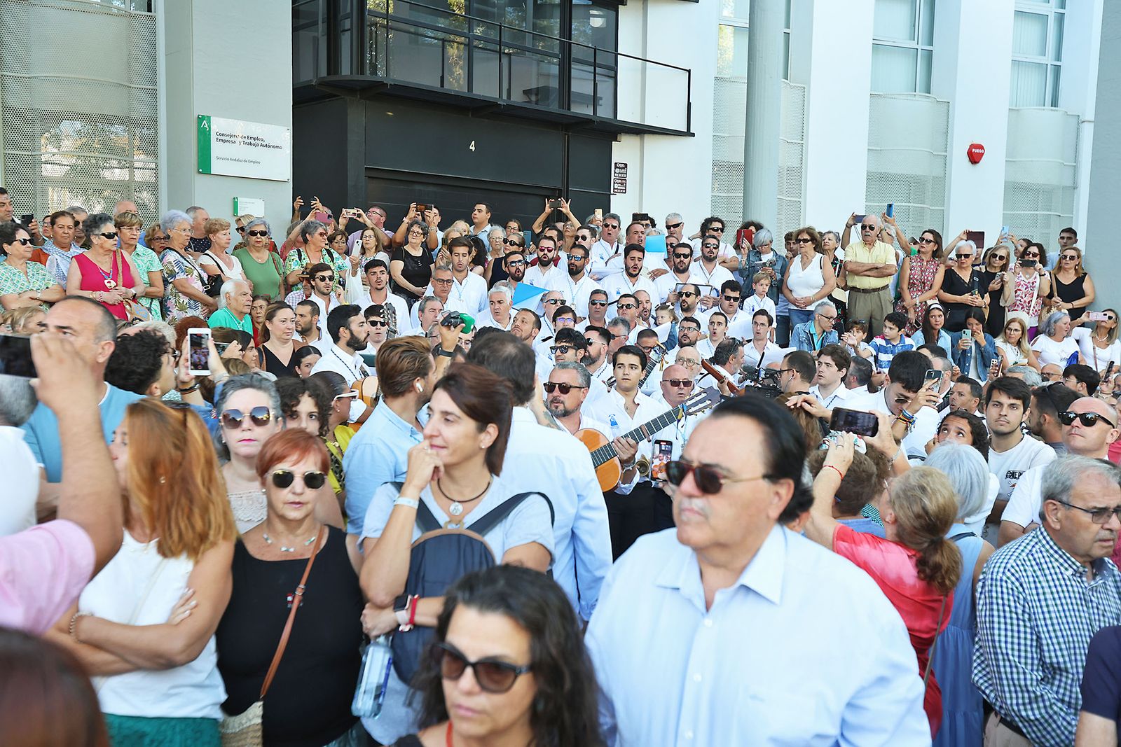 La bajada de la Virgen de La Cinta en imágenes