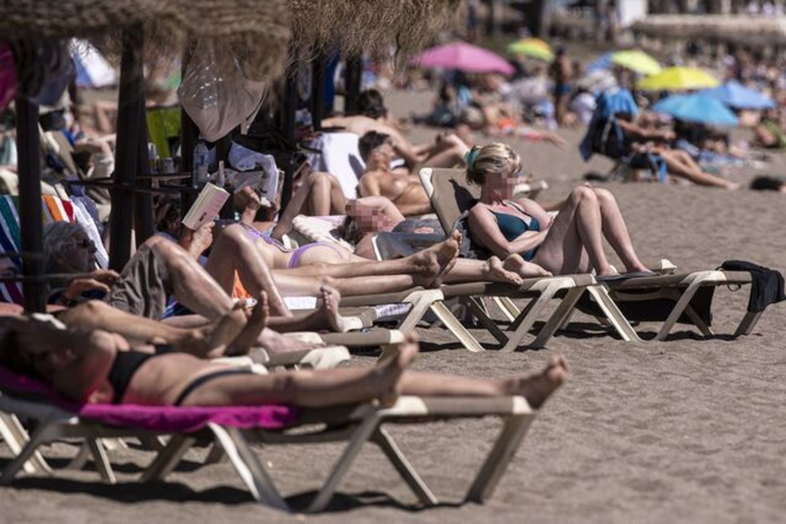 Las altas temperaturas llenan las playas