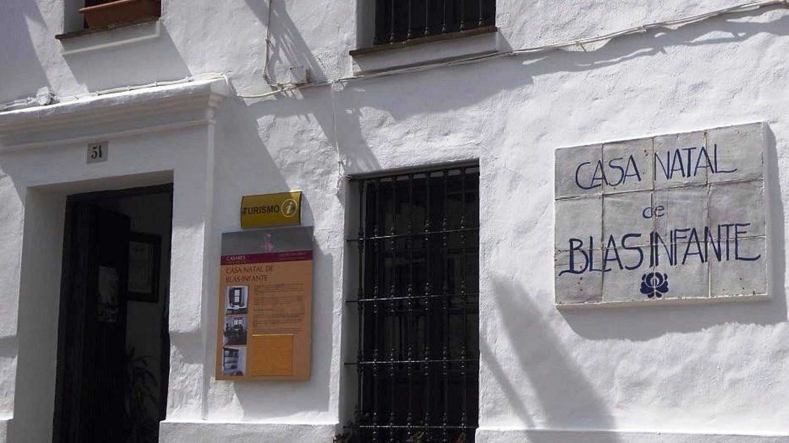 Casa natal de Blas Infante, en Casares. Casa natal de Blas Infante, en Casares.