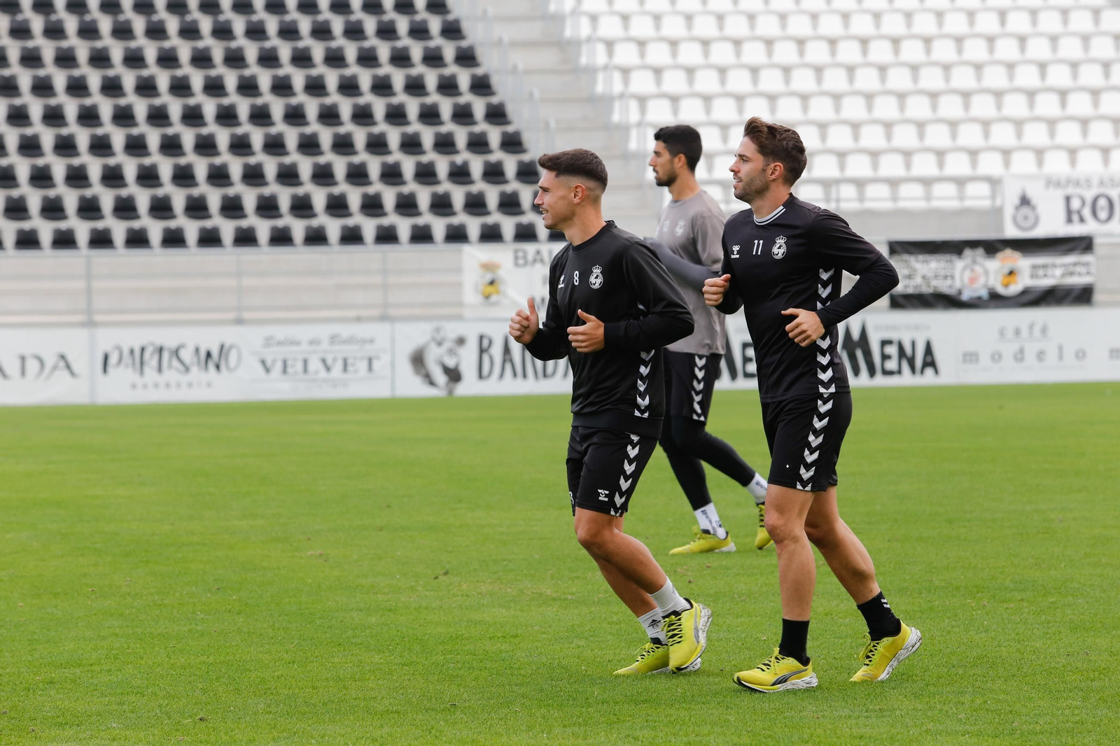 Las fotos del entrenamiento de la Balona previo al partido con el Villanovense