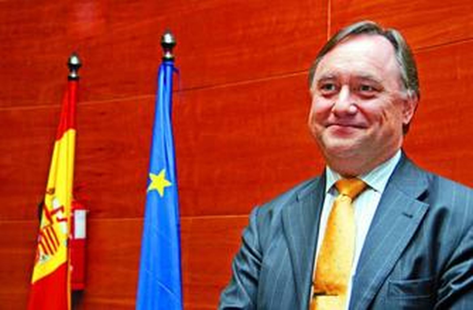 El vicepresidente de Servicios de EADS-CASA, Richard Thompson, ayer, antes de la conferencia.