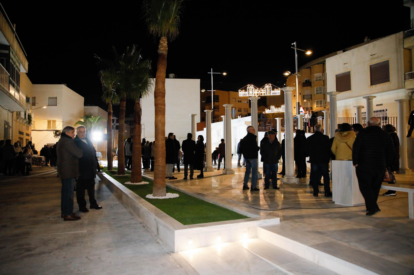 Imágenes de la inauguración de la plaza Almería en Macael