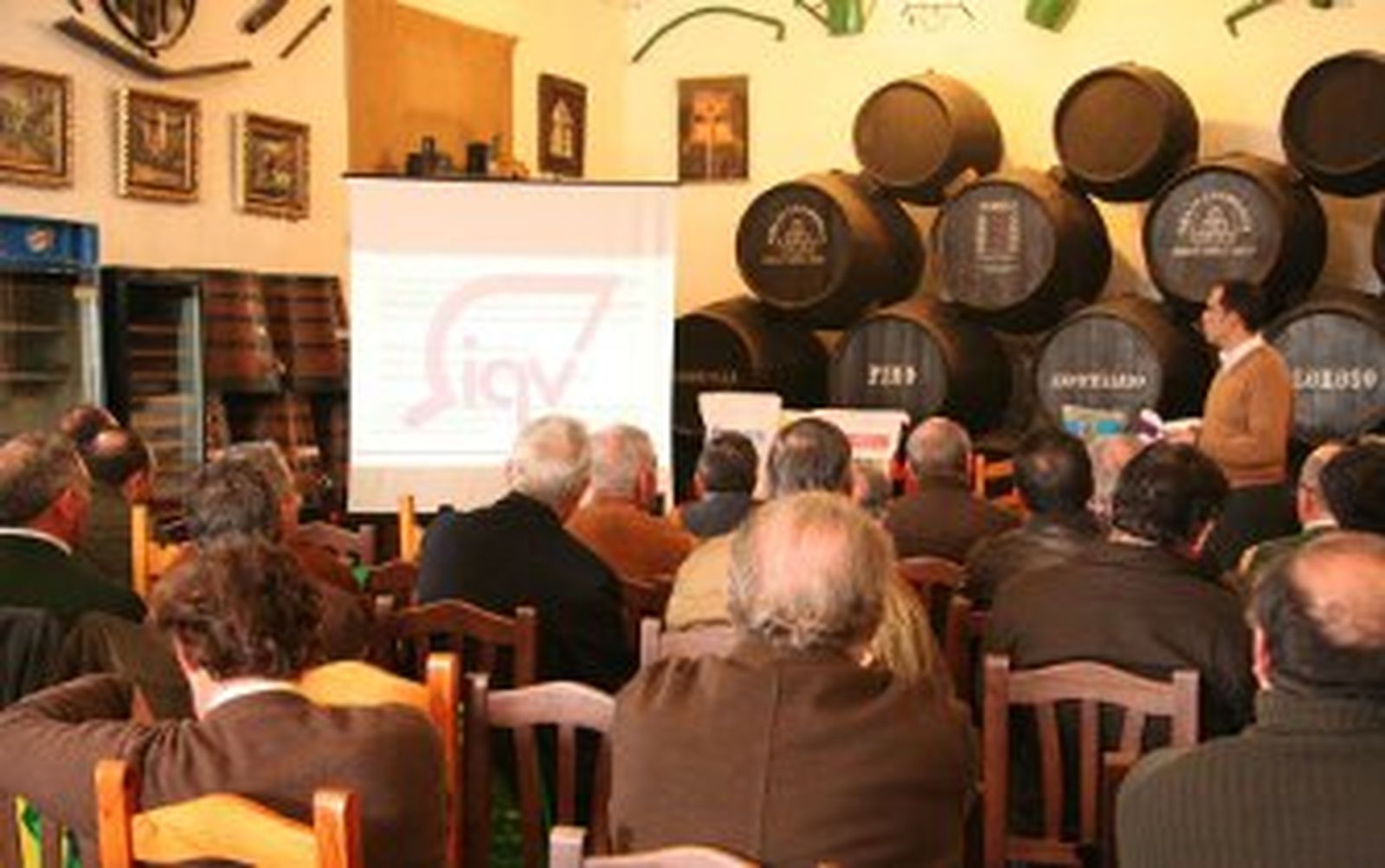 Aecovi 'pone de acuerdo' a las empresas de fitosanitarios