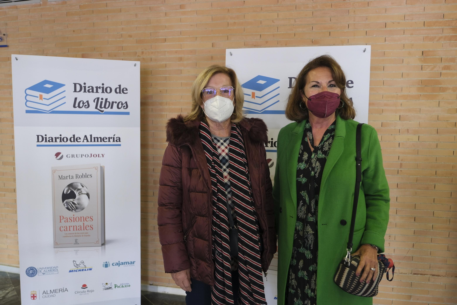 Fotogalería Diario de los Libros, con Marta Robles y su obra 'Pasiones carnales'