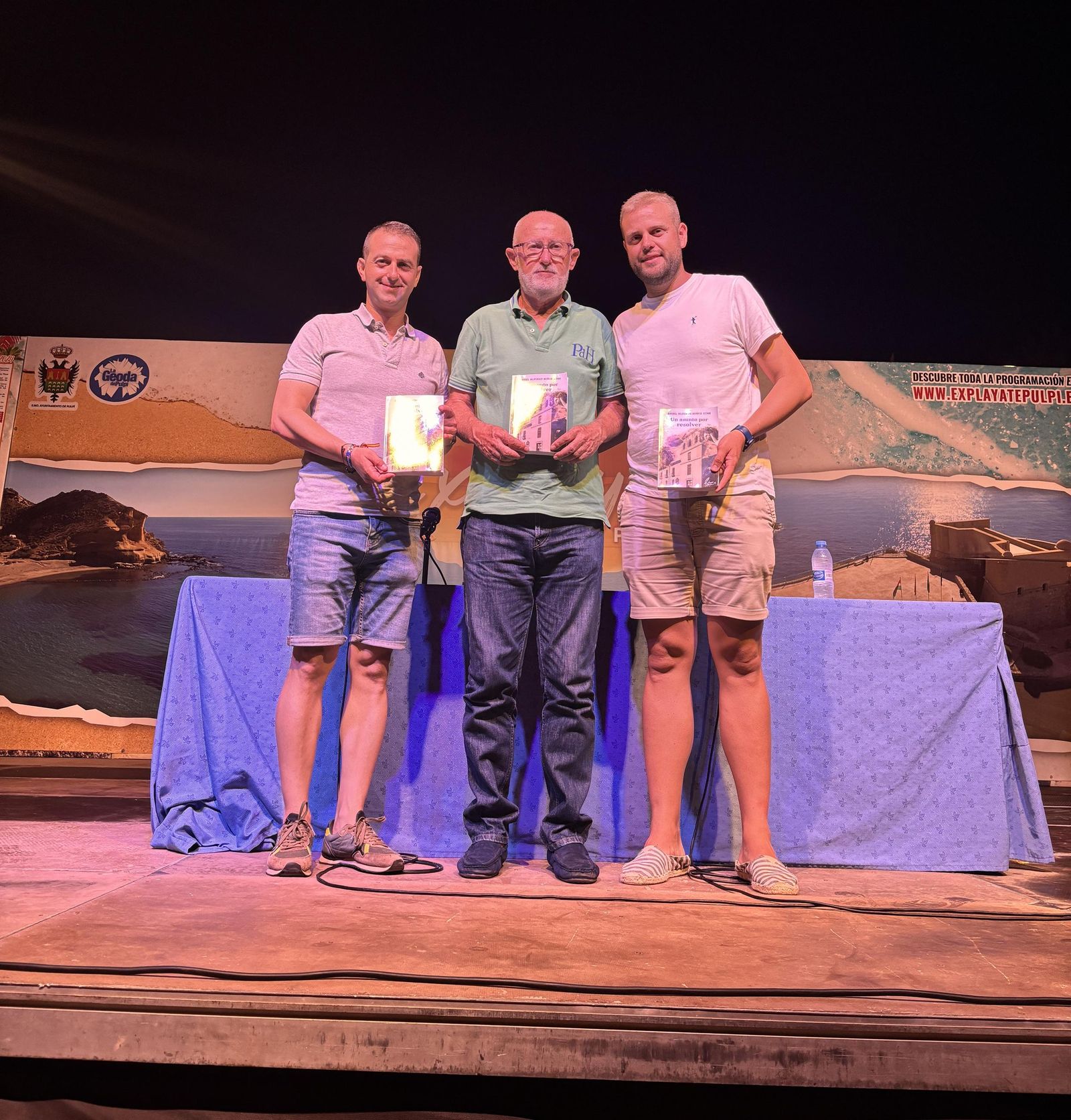 Acto de presentación de la novela.