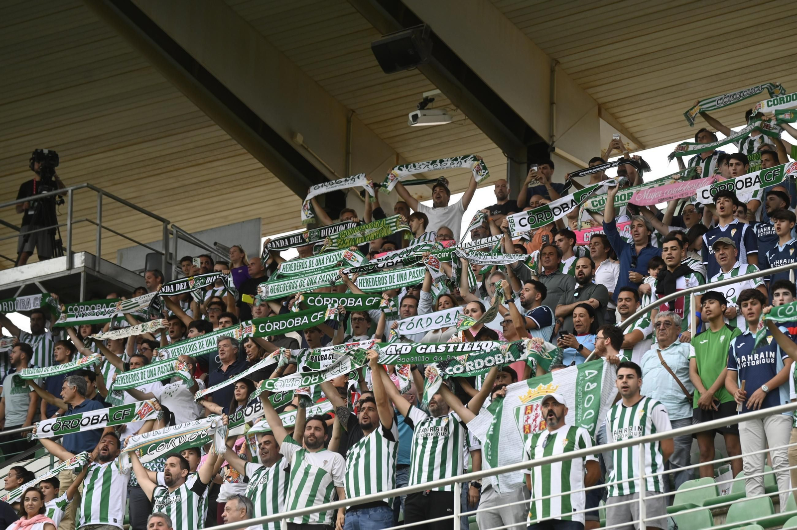 Las mejores fotos del derbi andaluz entre el Córdoba CF y el Almería