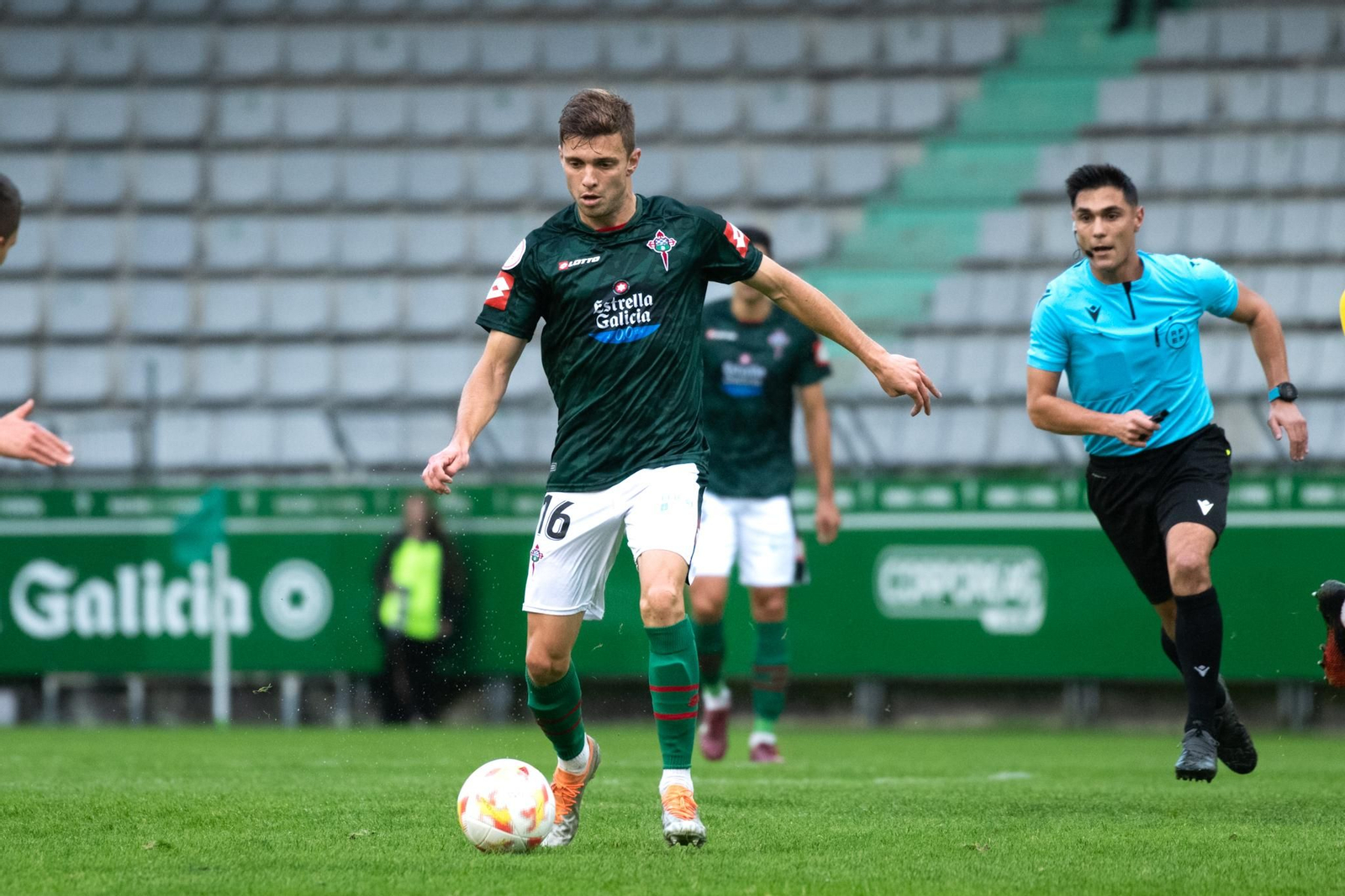 Fran Manzanara, en un partido con el Racing de Ferrol