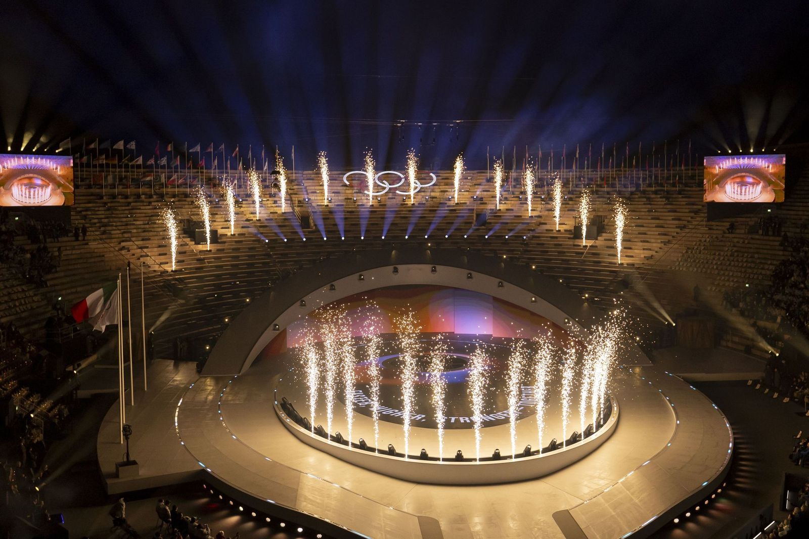 Las mejores fotos de los Juegos Olímpicos de invierno Milán Cortina d'Ampezzo 2026 | Ceremonia de clausura y jornada 17 y última