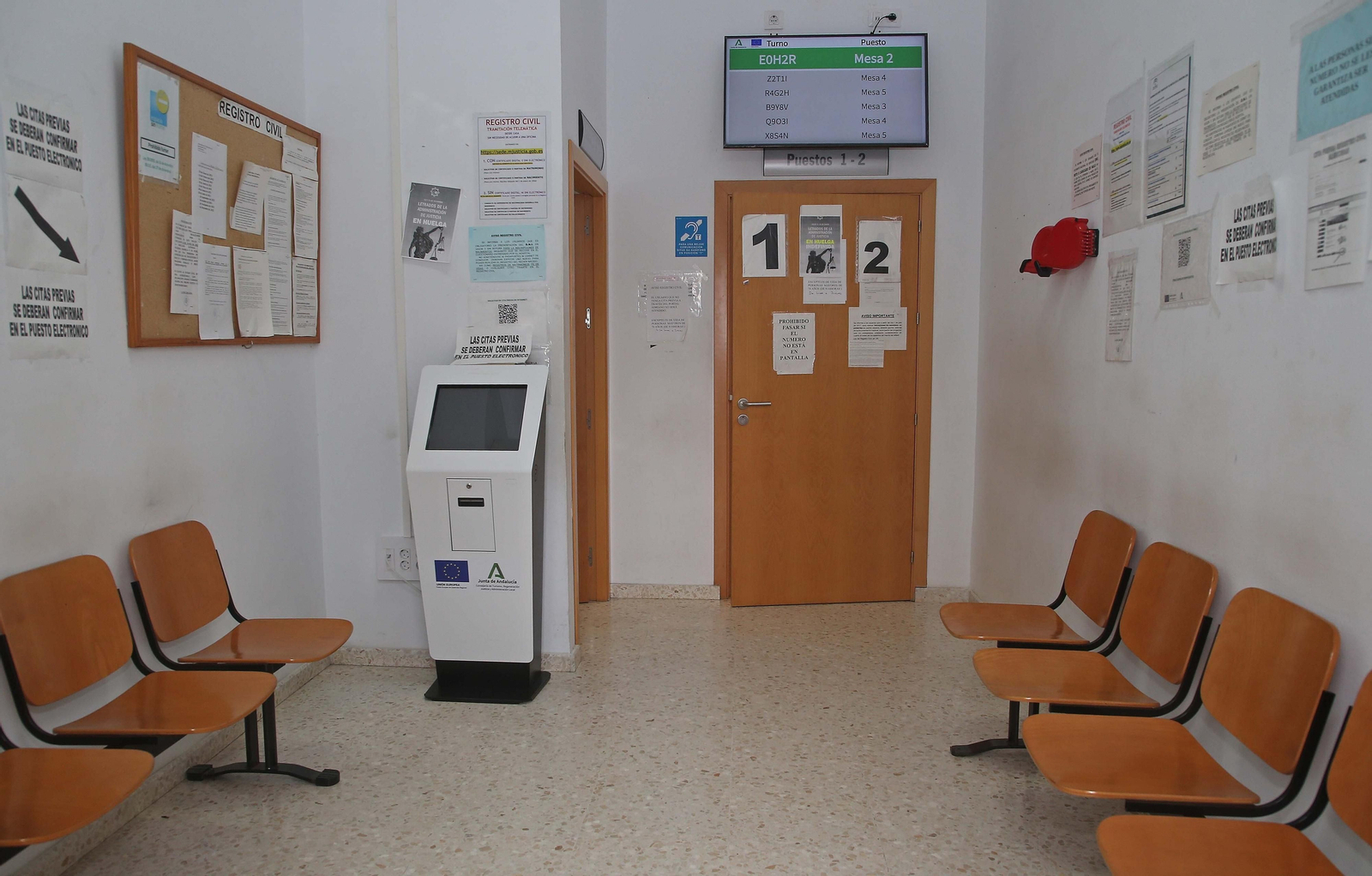 Fotos del colapso en el Registro Civil de Algeciras