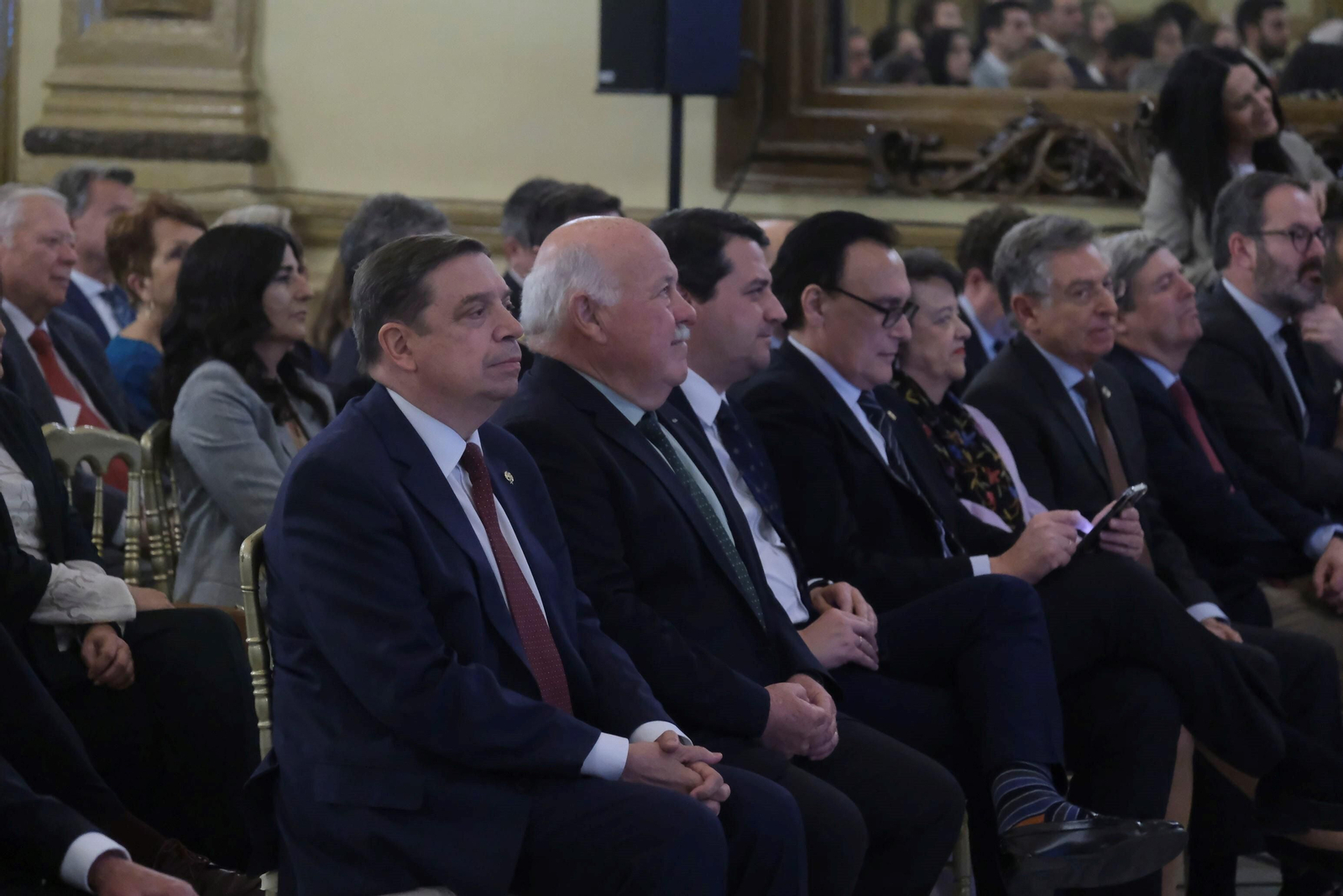 El Real Círculo de la Amistad de Córdoba entrega sus reconocimientos, en imágenes El Real Círculo de la Amistad de Córdoba entrega sus reconocimientos, en imágenes