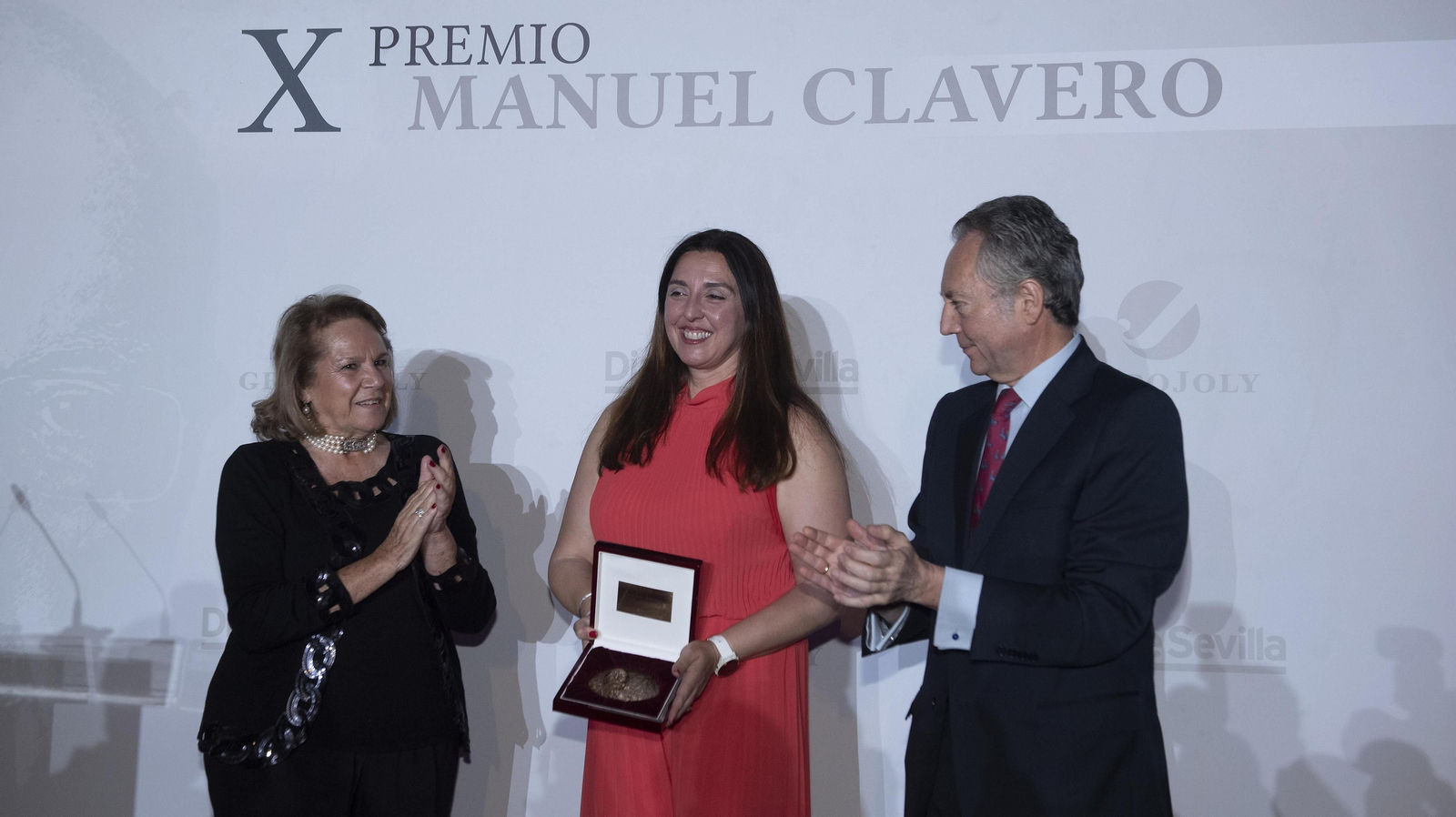 Concha Yoldi, Pilar Manchón y José Joly.