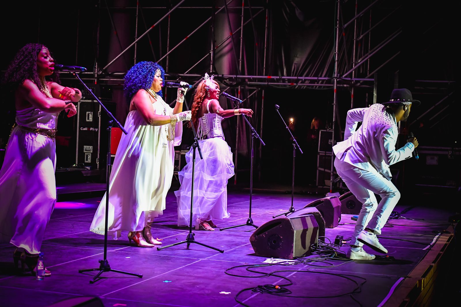 Todas las fotos de la "gran quedaba EGB"