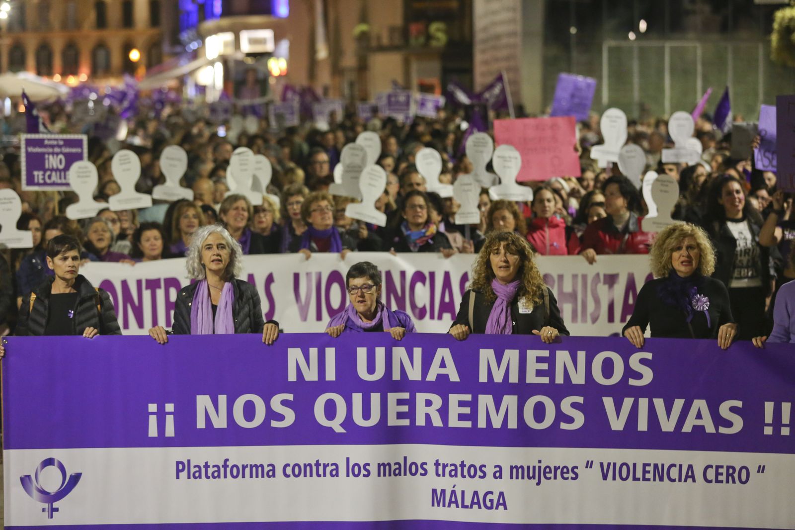 Fotos de la manifestación del 25N contra la violencia de género en Málaga