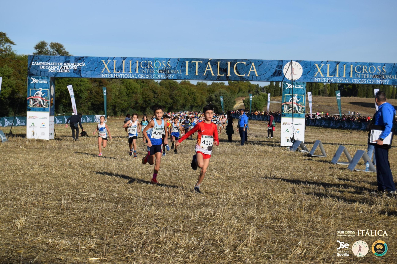 Búscate en las fotos del Cross de Itálica 2025 | 9