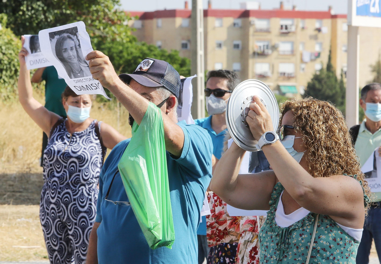 Manifestación de protesta de trabajadores,familiares y usuarios del Centro San José
