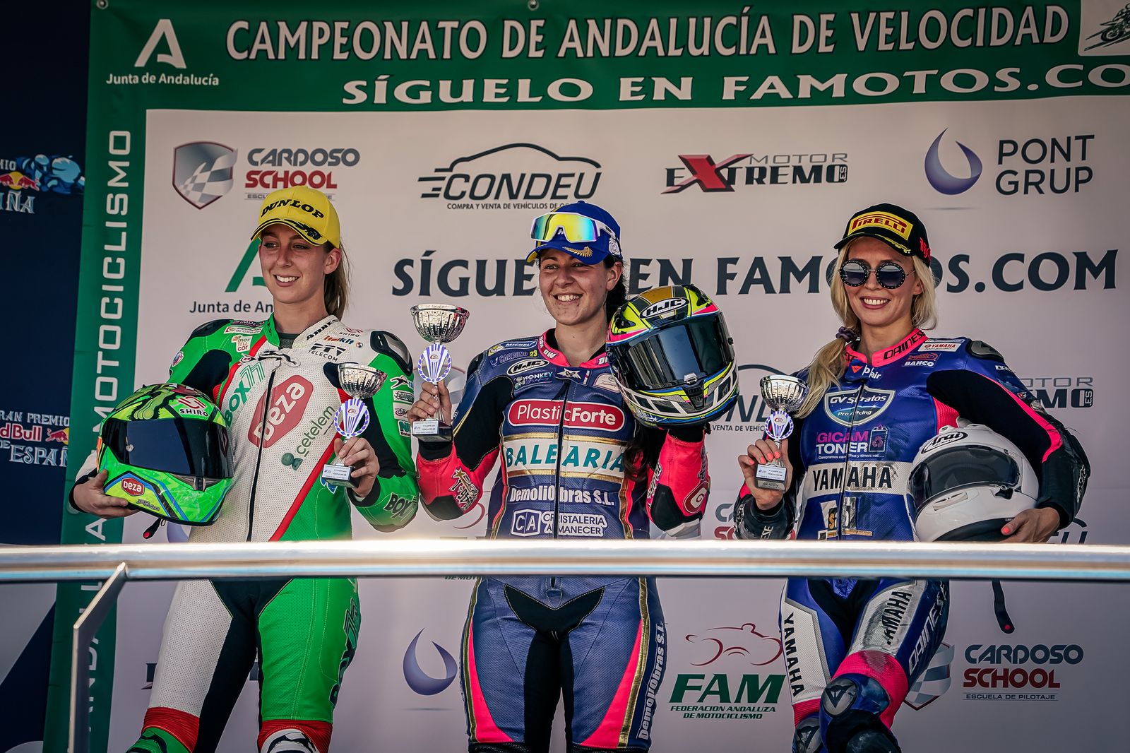 Andrea Sibaja, en el podio en el circuito de Jerez.