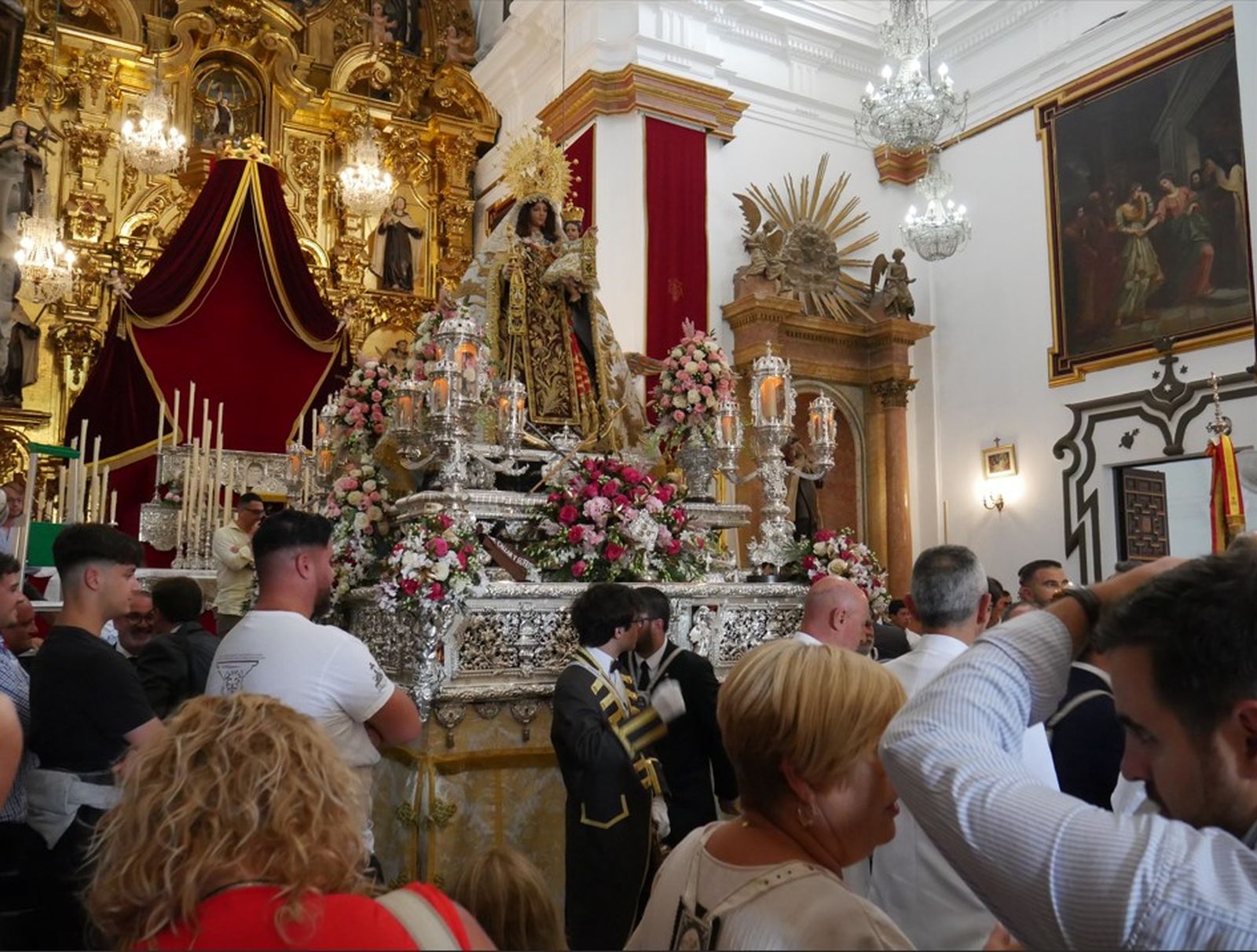 La procesión de la Virgen del Carmen, las imágenes a pie de calle