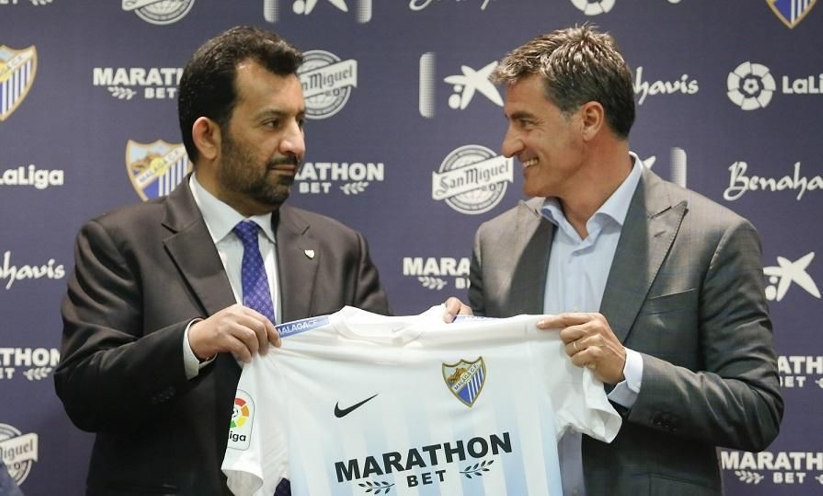 El jeque Al-Thani, con Míchel.