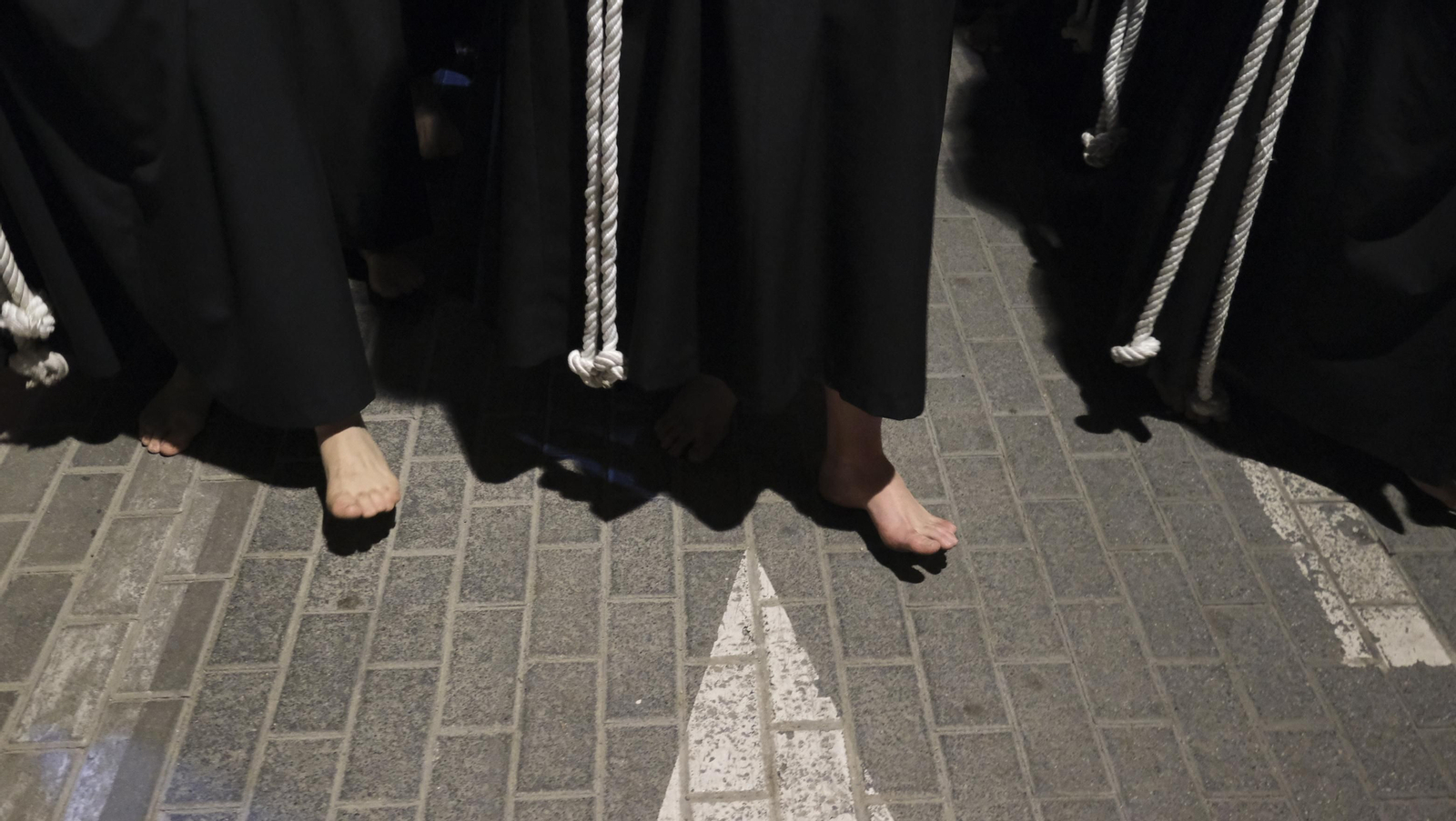 Procesión del Perdón en Almería, en imágenes