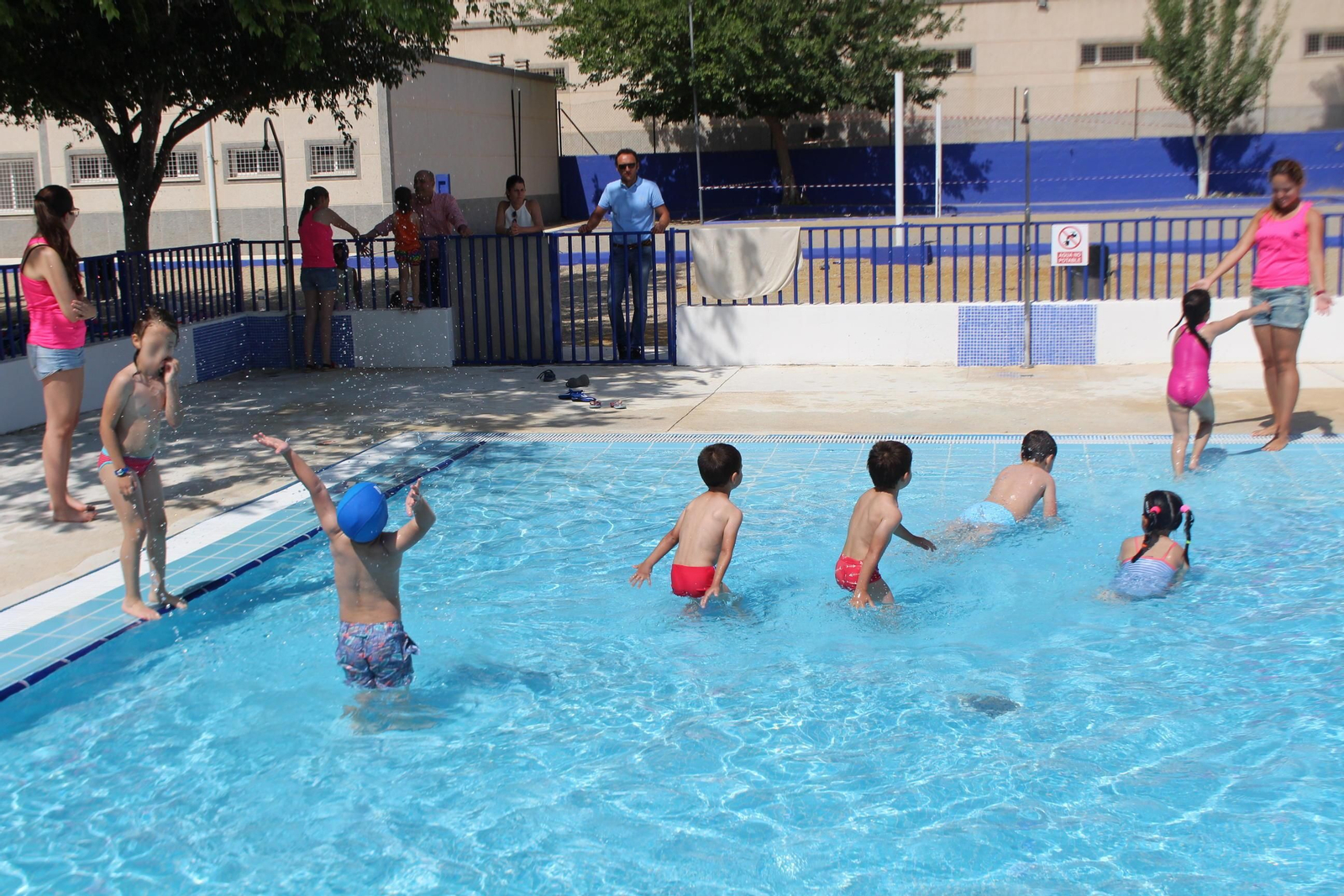 La piscina, actividad principal.