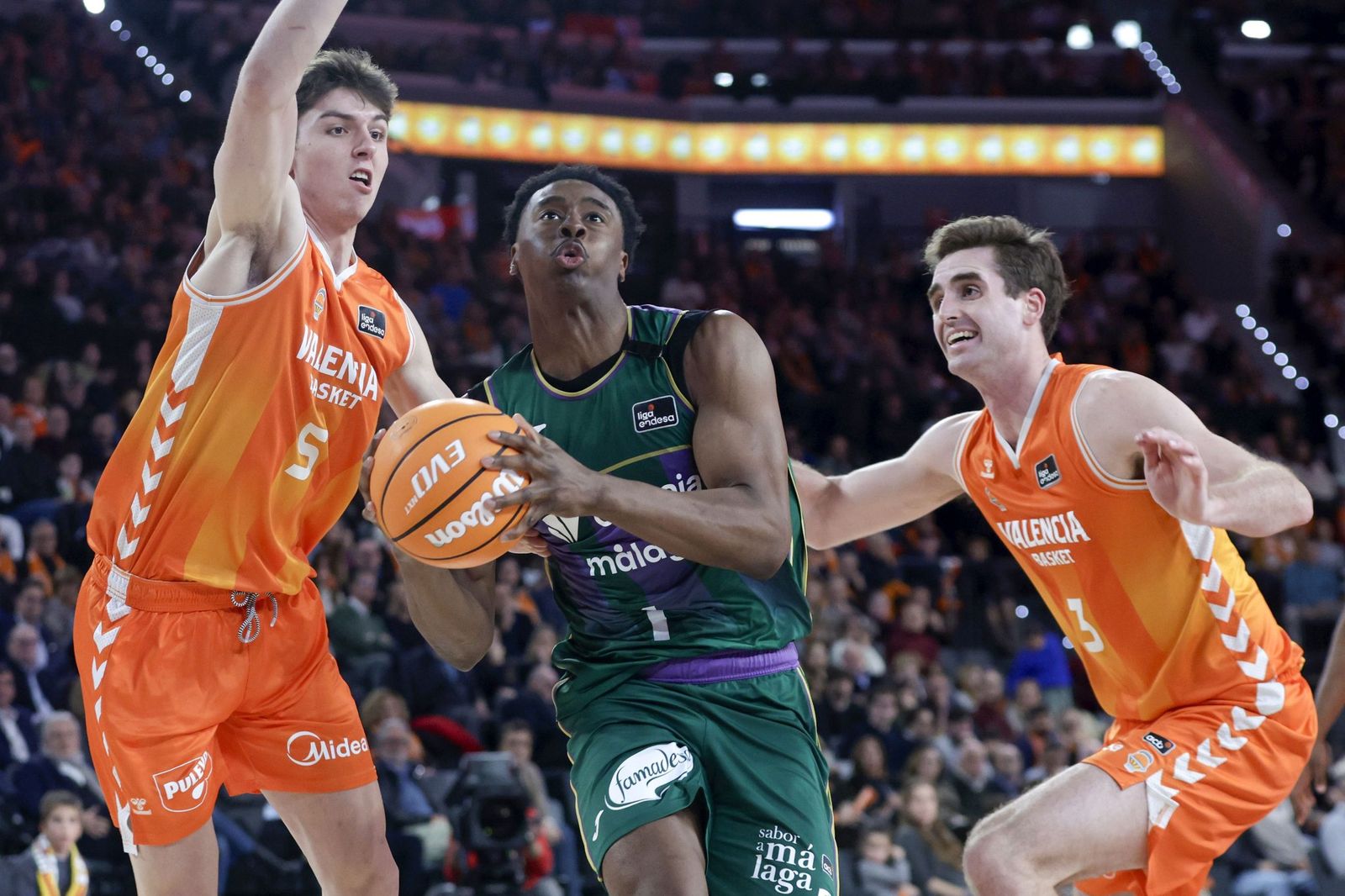 El Valencia Basket-Unicaja, en fotos