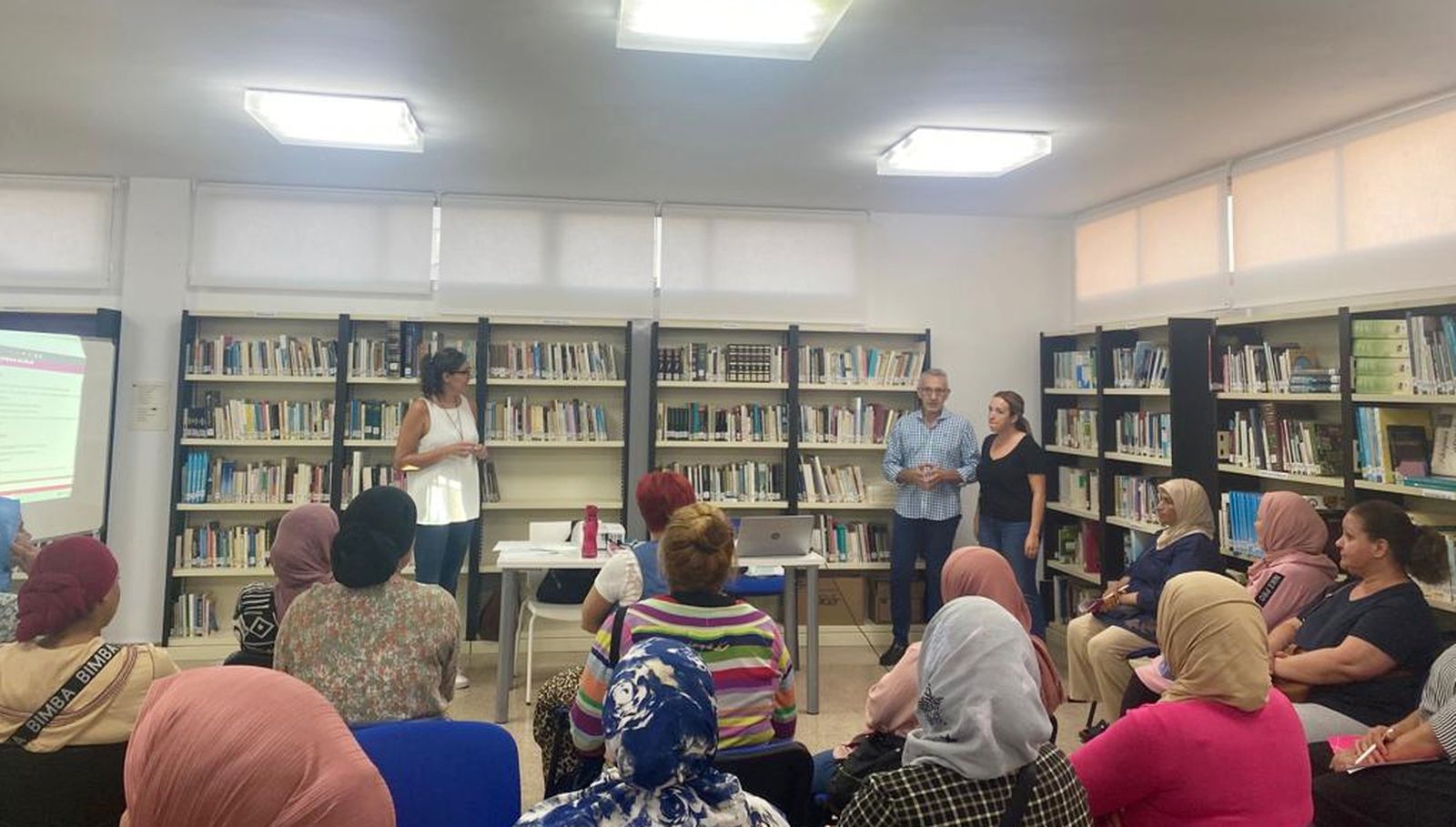 Taller de formación a mujeres inmigrantes.