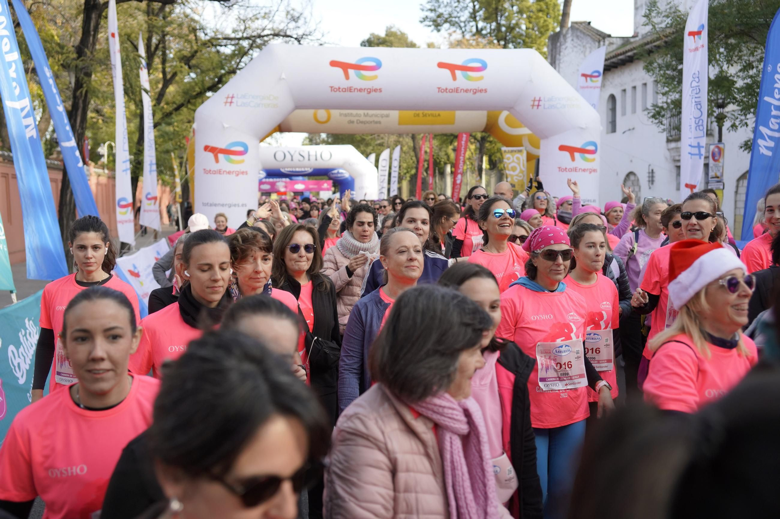 Búscate en las fotos de la Carrera de la Mujer de Sevilla