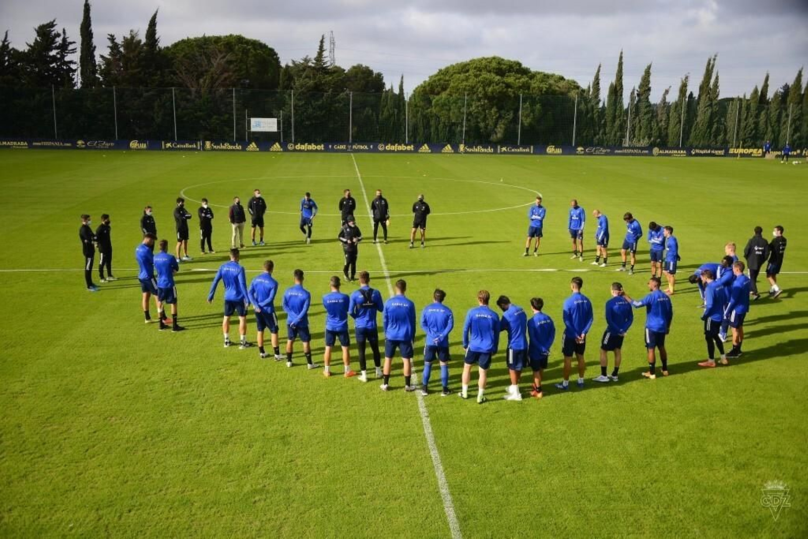 La plantilla cadista, durante una sesión en El Rosal.