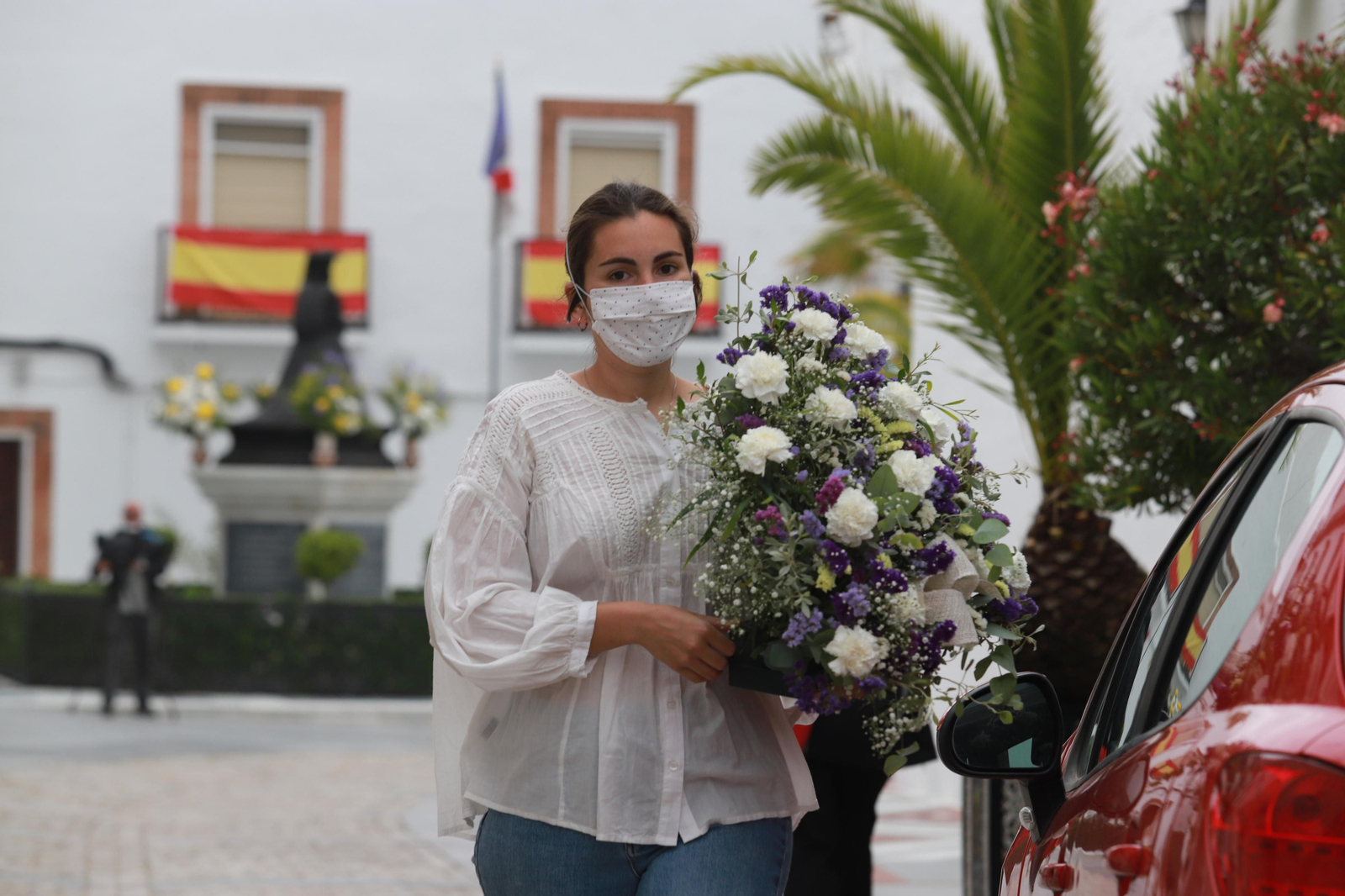 Imágenes de la jornada especial vivida en Almonte sin la procesión de la Virgen del Rocío