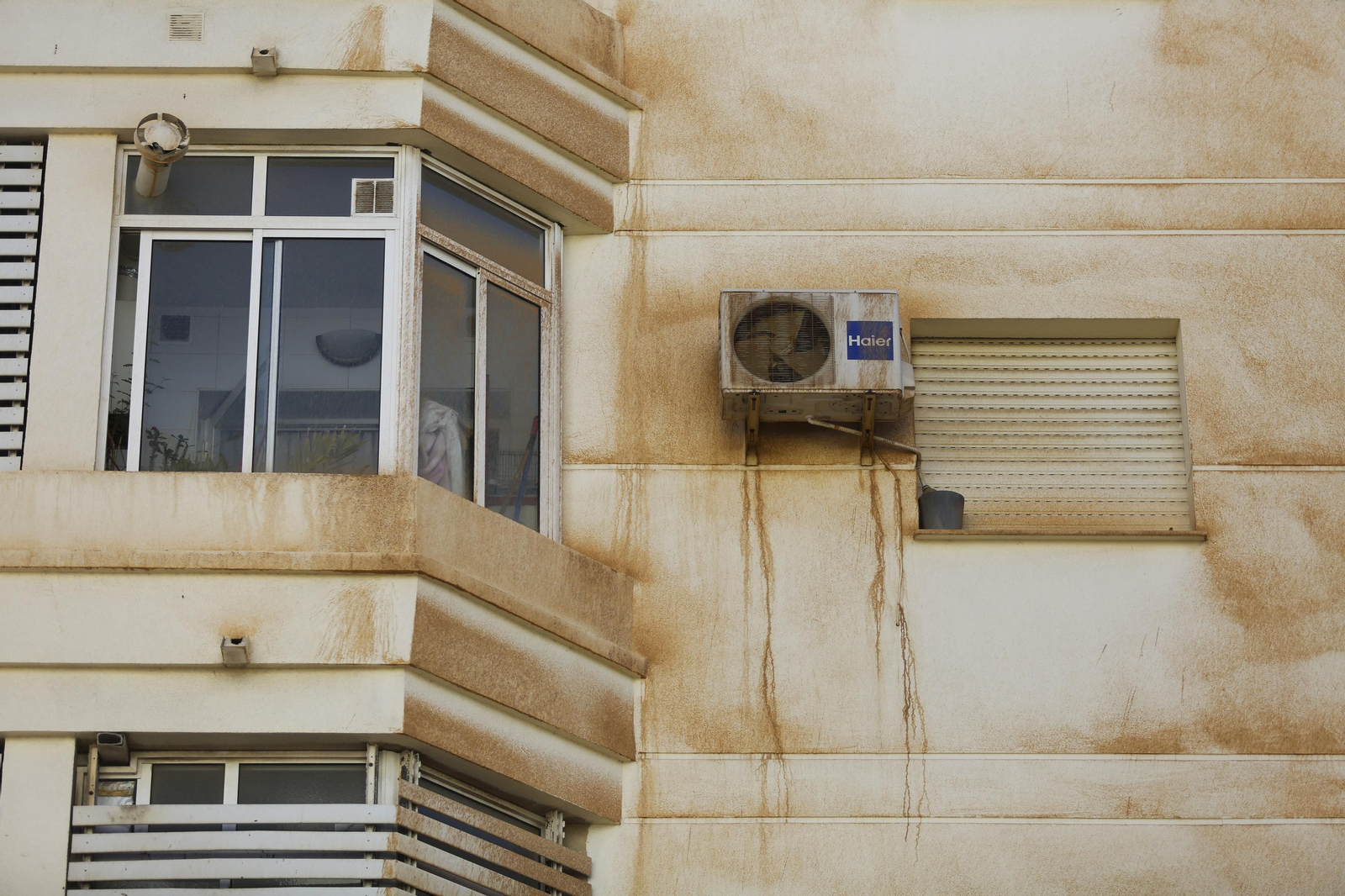 Así están los edificios de Málaga un mes después de la calima
