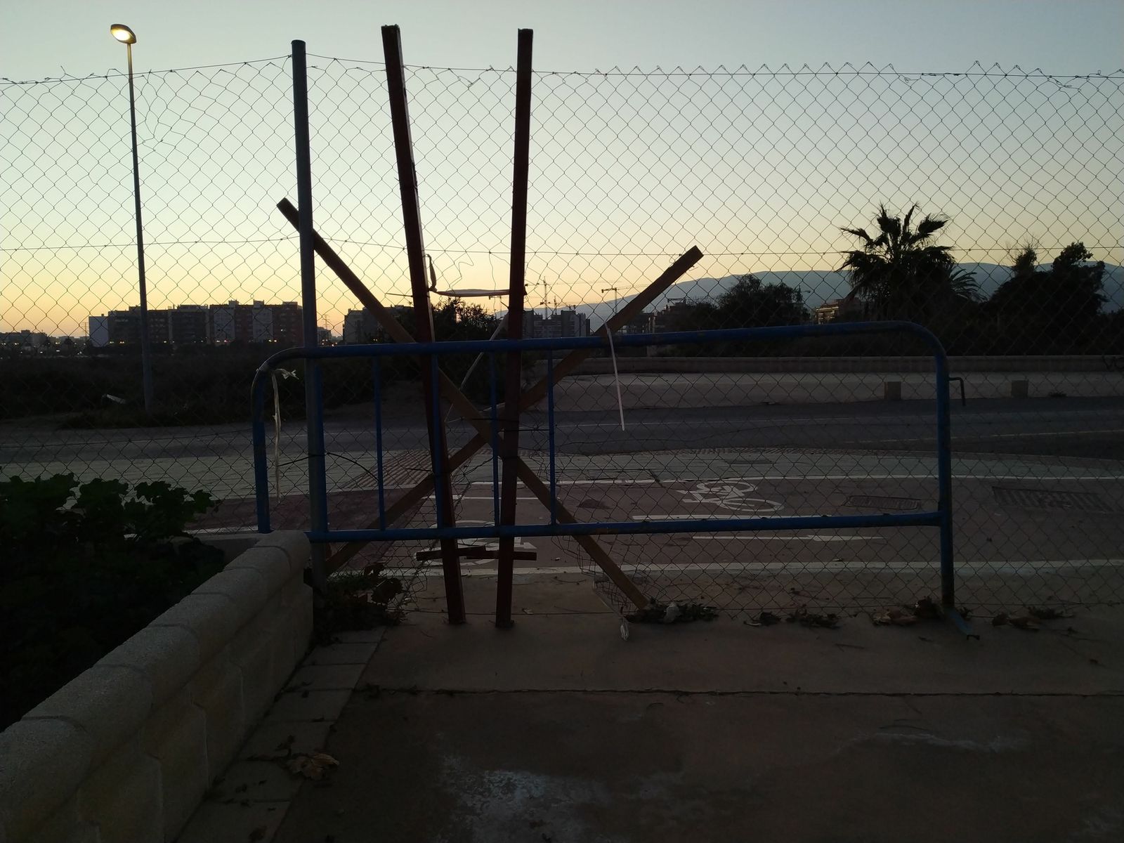 El recinto ferial de la Vega de Acá, en horas bajas