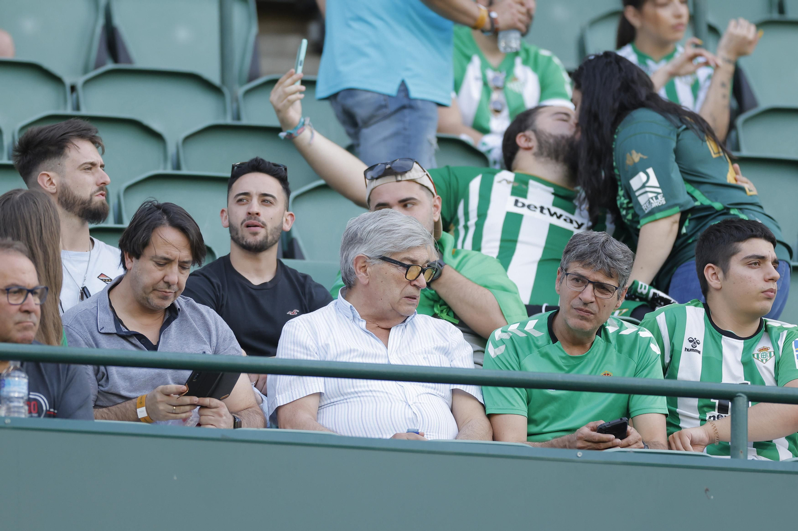 Búscate en las fotos del Betis-Rayo