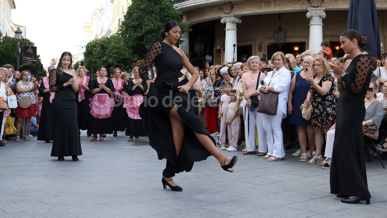 Flashmob de la academia de baile de Fani Muñoz en Jerez