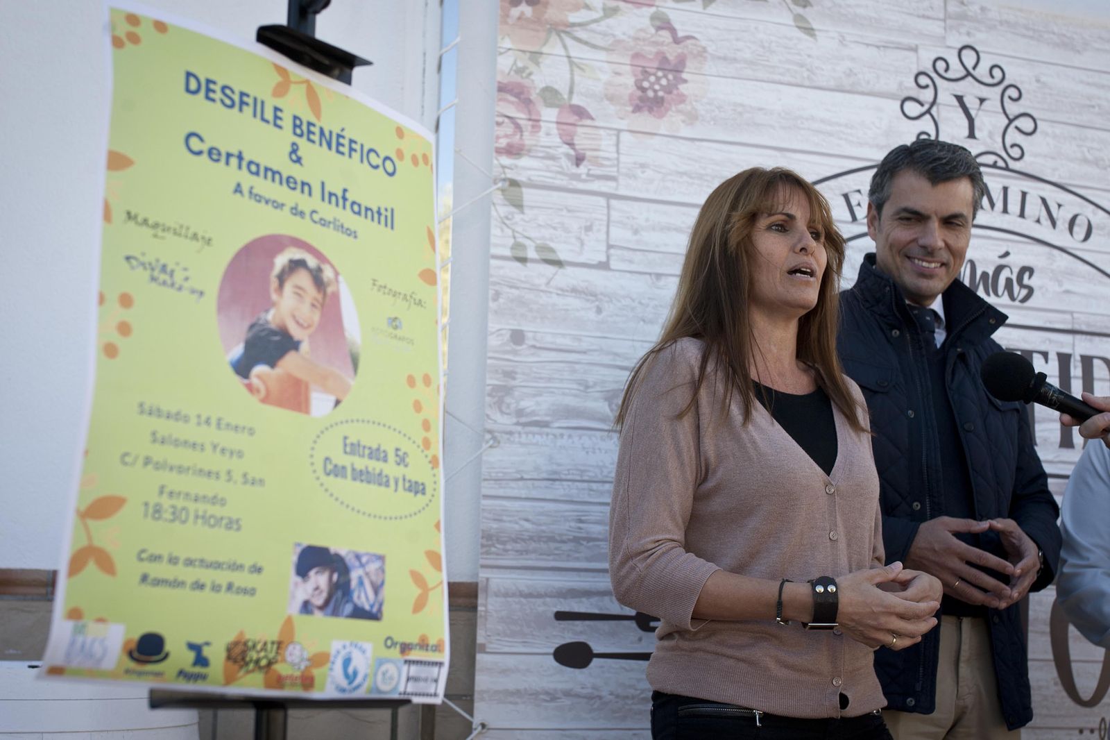 Belinda Benzo, junto a Fran Romero, en la presentación del Desfile Benéfico que organiza Studio 16.