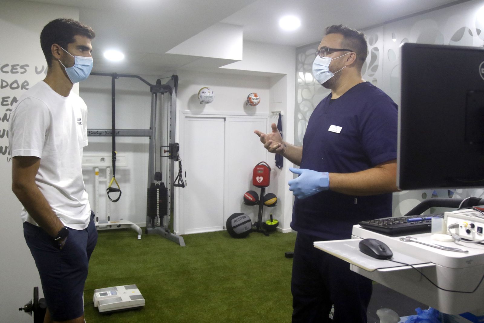 Los reconocimientos médicos del Córdoba CF, en imágenes