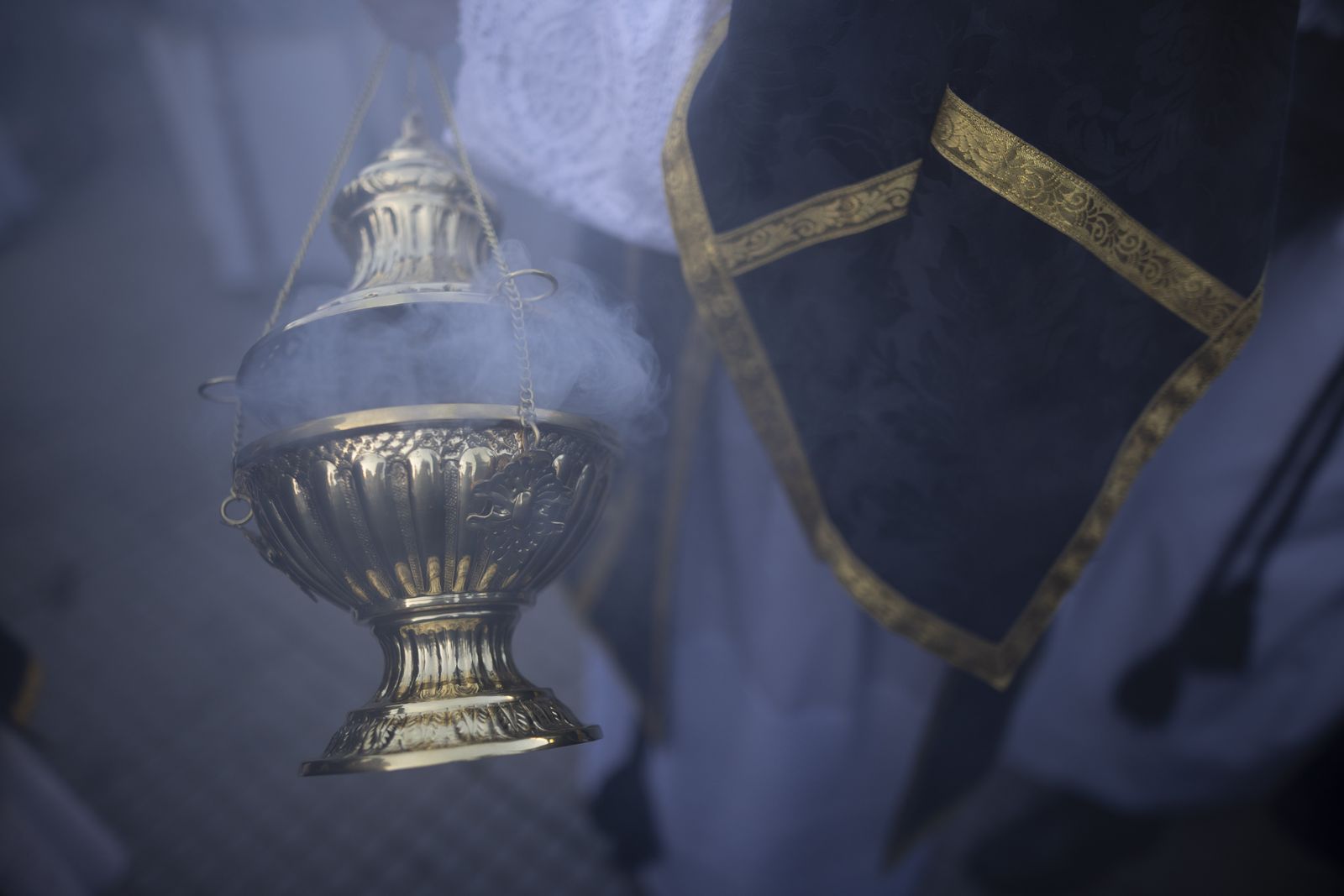 La Hermandad del Santo Entierro de la Semana Santa de Huelva 2023, en imágenes