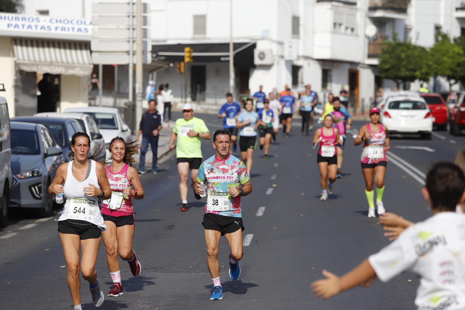 Las imágenes de la vuelta a Huelva de atletismo