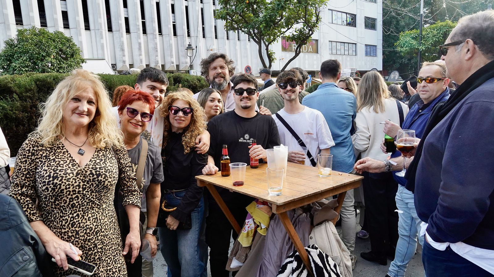 Encuéntrate en la galería del tardeo del sábado en San Sebastián 2025 en Huelva