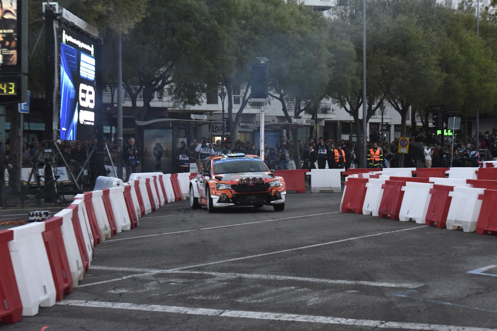 Las mejores fotos del espectacular tramo urbano del Rallye Sierra Morena 2025