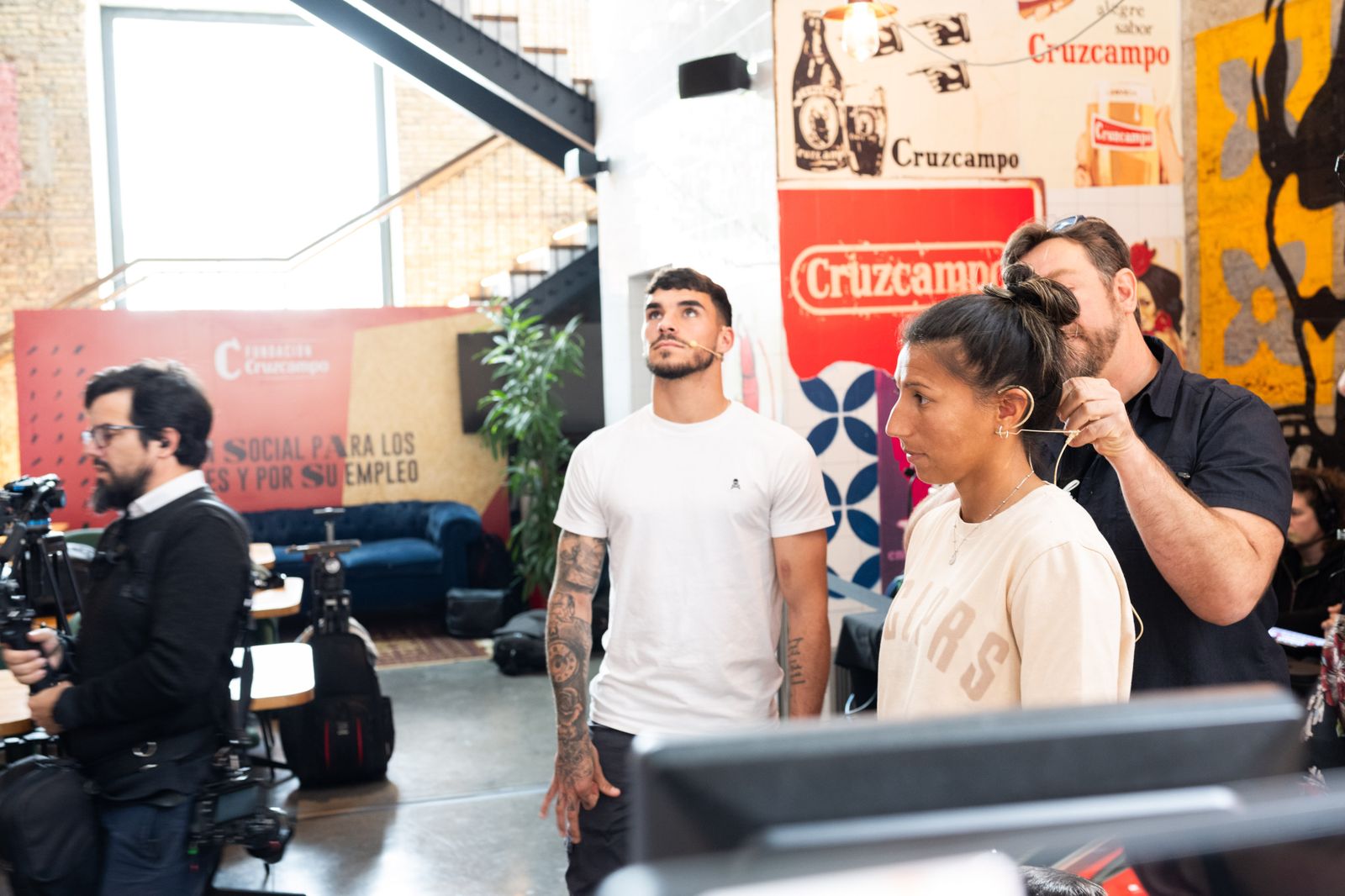 Las fotos de jugadores del Betis y del Sevilla en la Cruzcampo