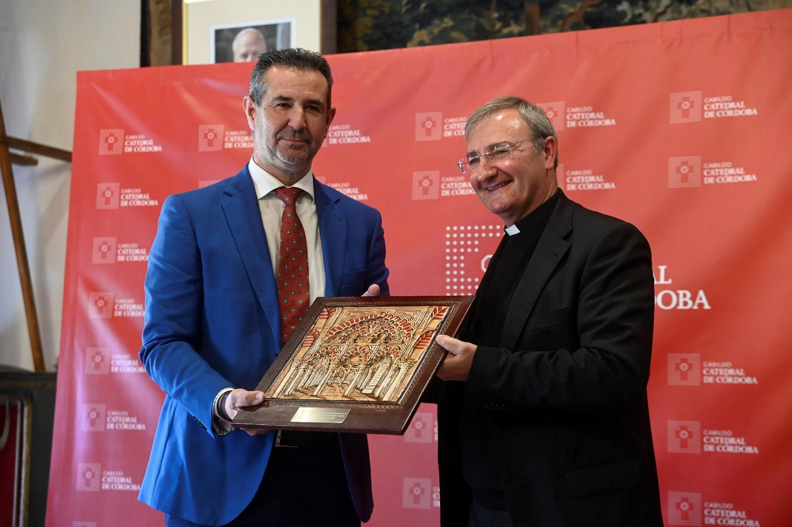 El reconocimiento a quienes lucharon contra el incendio de la Mezquita de Córdoba, en imágenes