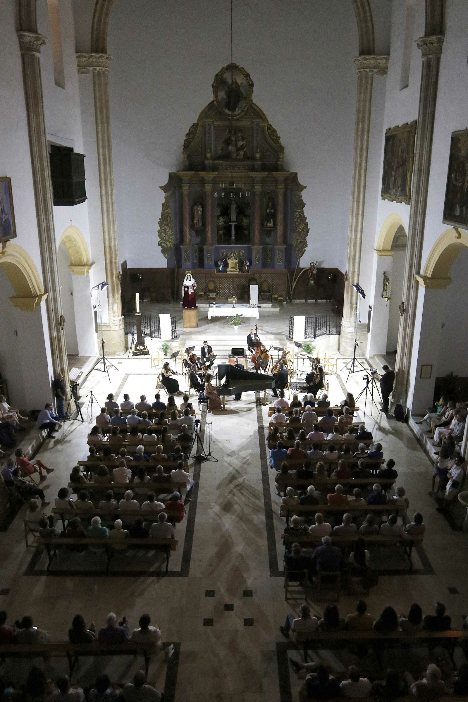 Fotogalería del concierto de la OCAL en Vélez Blanco