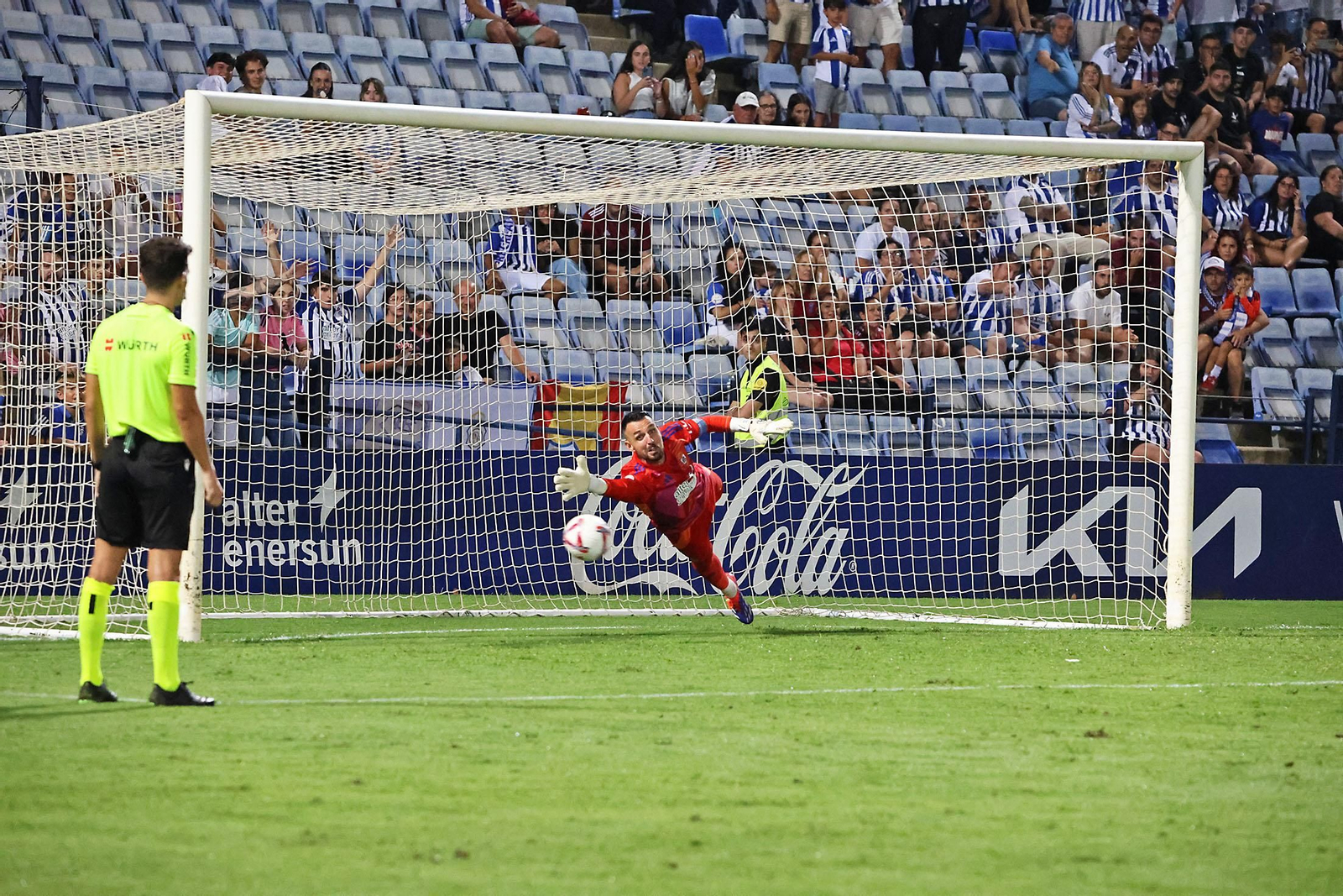 Las mejores imágenes del Trofeo Colombino entre el Recreativo de Huelva y el Córdoba CF