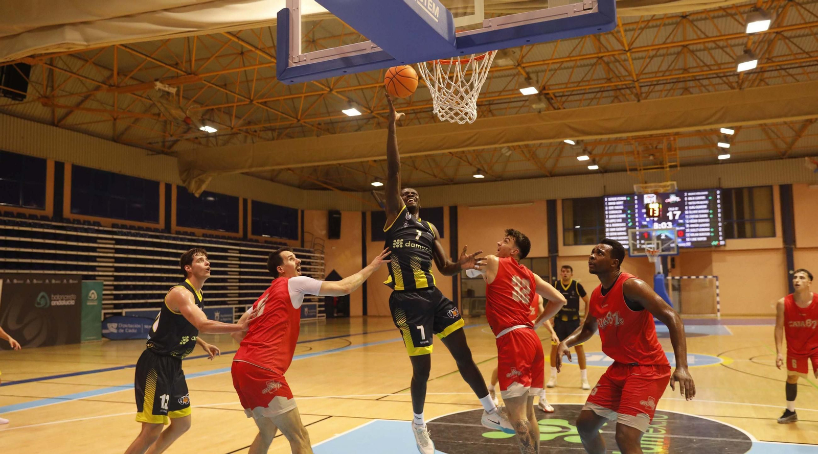 Las fotos del Udea Algeciras - Caja 87 Sevilla de la Copa Diputación